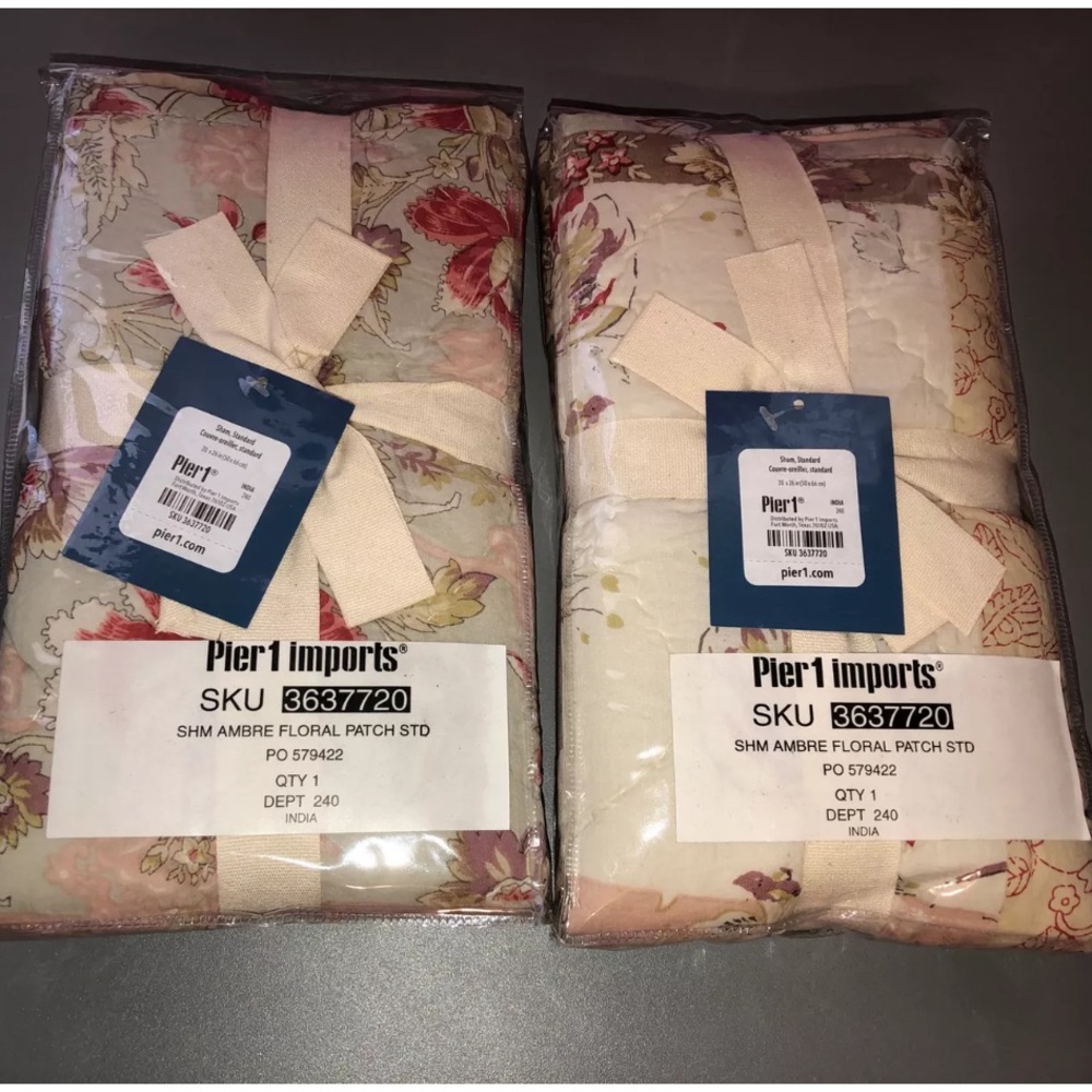 Set of 2 ambre floral Pier1 pillow shams